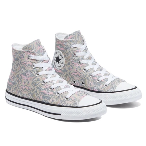 Converse Women’s Chuck Taylor All Star High Tops. Pale Putty/ Lime Stone size 11 - Picture 2 of 6